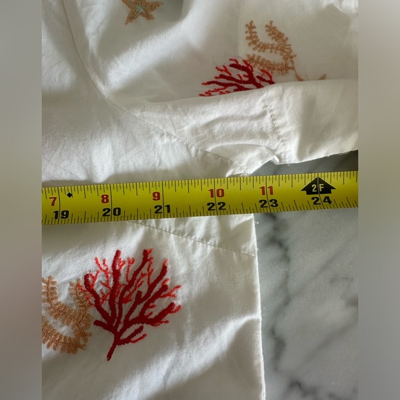 Maeve Anthropologie Short Sleeve Coral & Shell Cotton Button Front Top - Picture 9 of 16